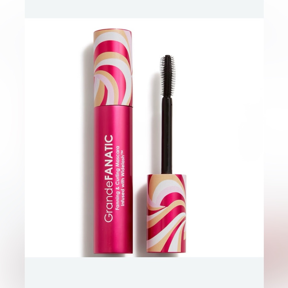 Brand New Grande Cosmetics Grande Fanatic Fanning & Curling Mascara 10.5g Black